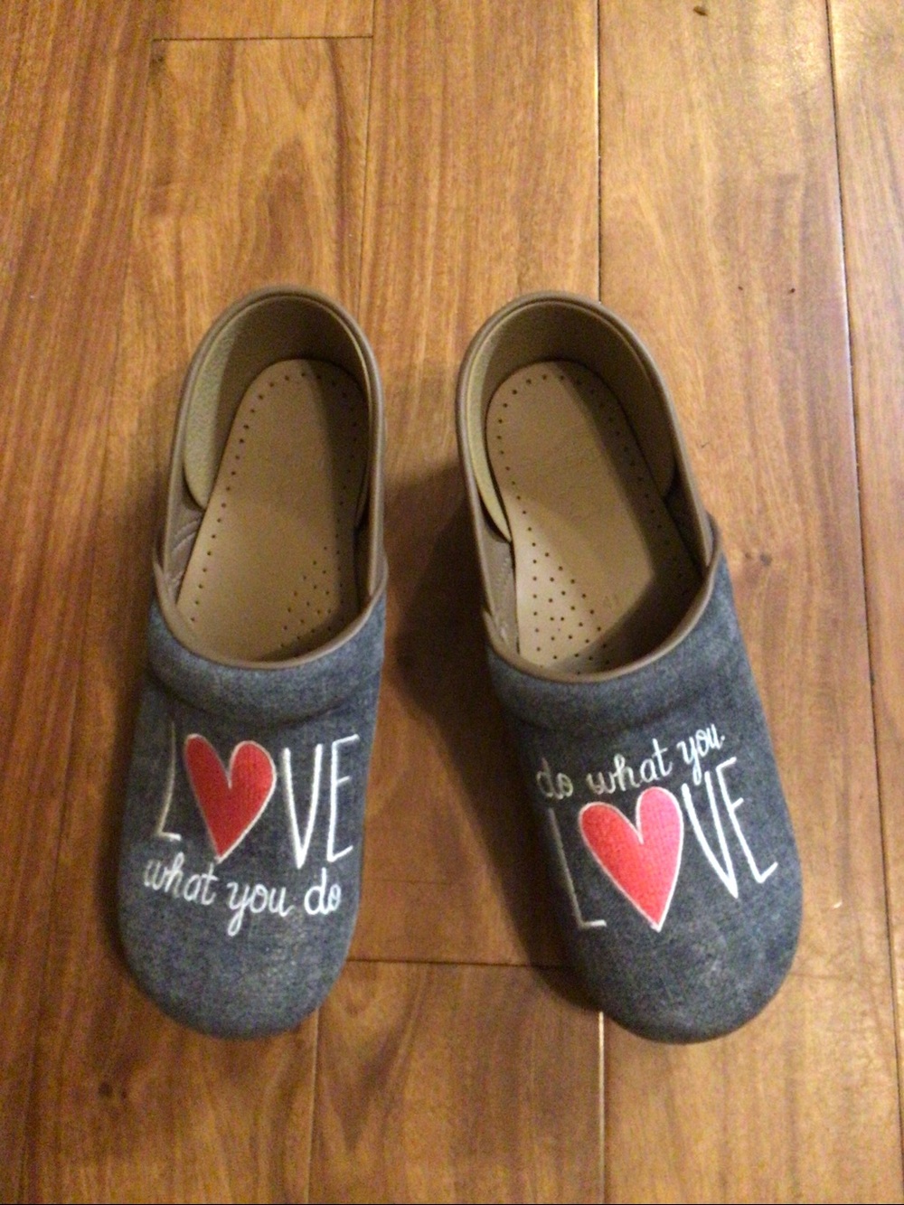 Dansko Professional Clog-LOVE what you do inscription. Brand new. Sz. 41 US 10.5